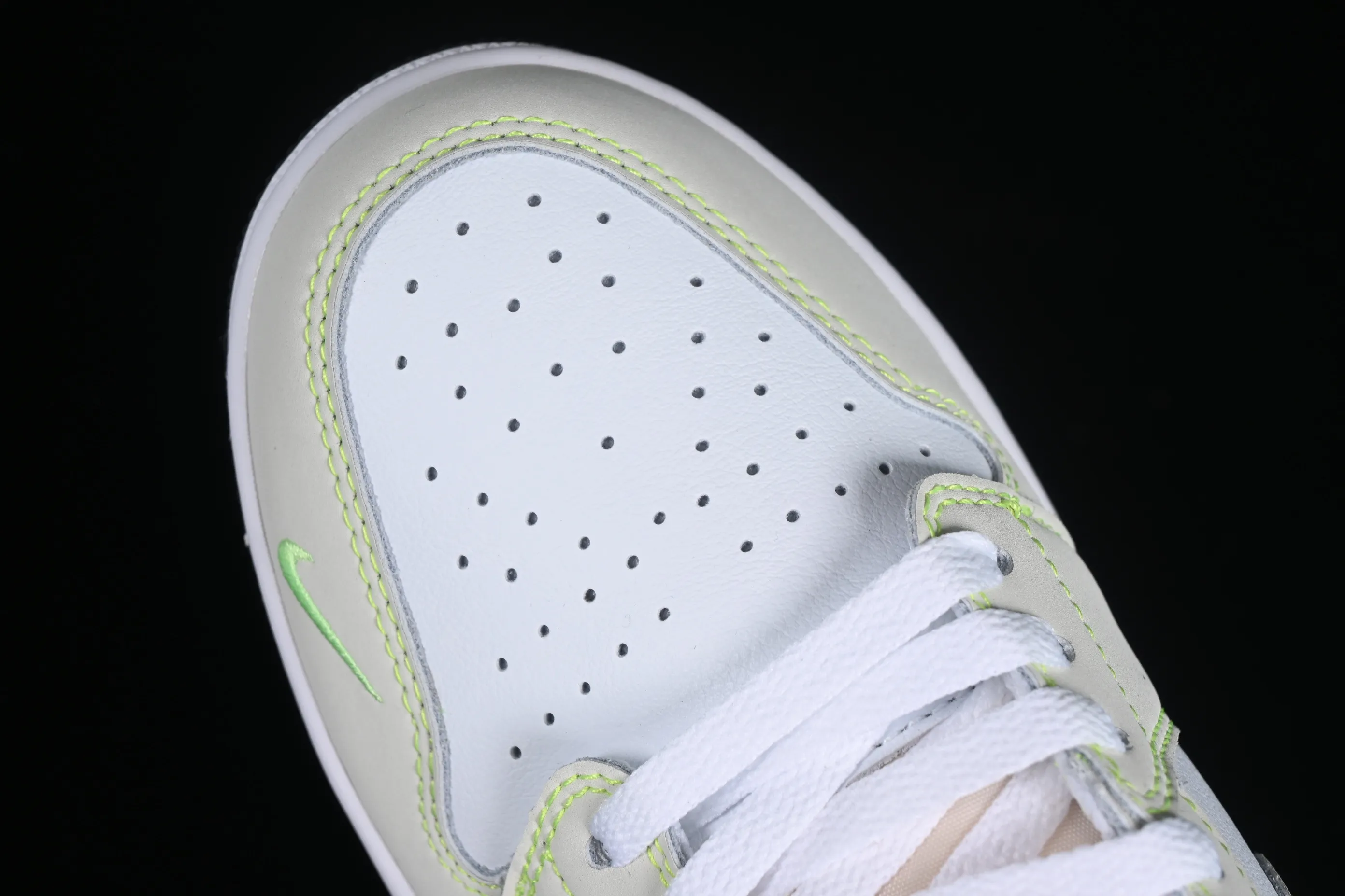 All categories Air Jordan Jordan series basketball shoes Air Jordan 1 Low Z version Air Jordan 1 Low OG AJ1 Joe 1 apple green color low-top basketball shoes DM7837-103